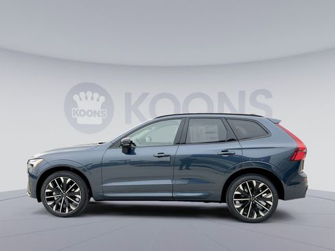 New 2026 Volvo XC60 B5 Ultra w/ Climate Package image 2
