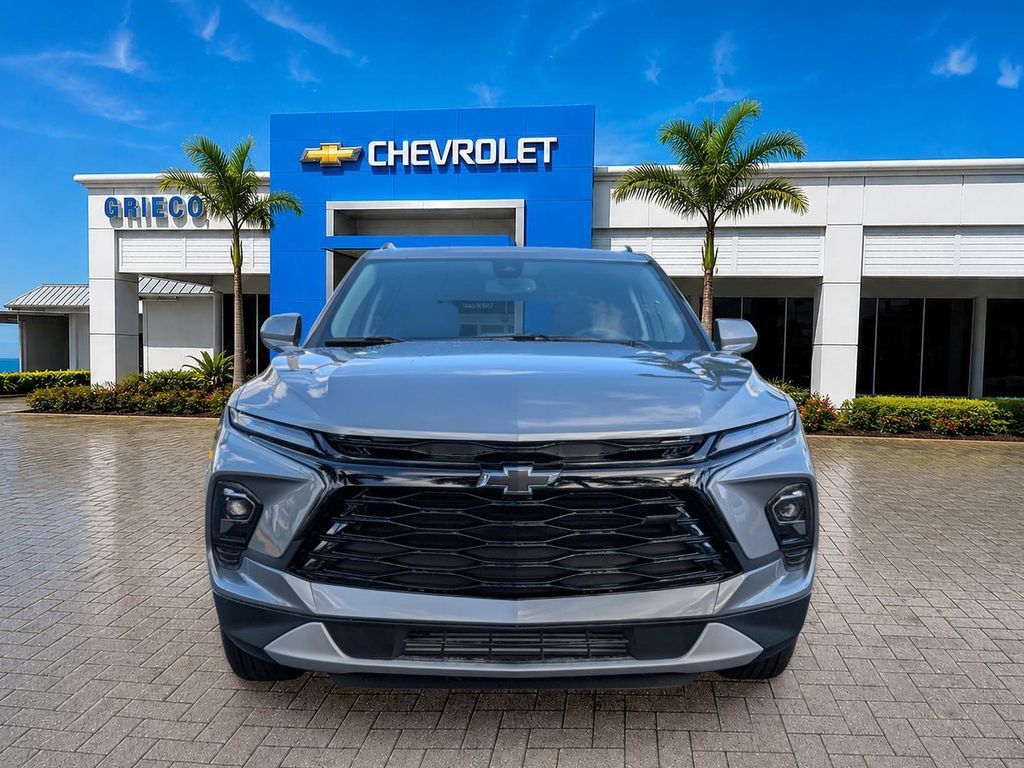 New 2026 Chevrolet Blazer LT w/ LPO, Black Sport Package FWD image 2