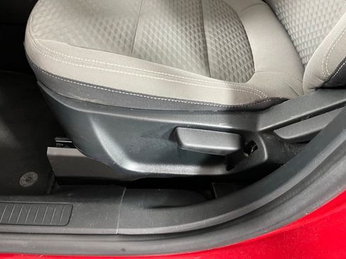 Used 2022 Ford Escape SE w/ SE Sport Appearance Package FWD image 22