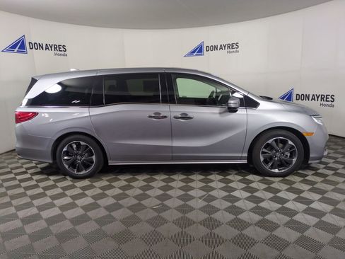 Certified 2024 Honda Odyssey Elite image 10