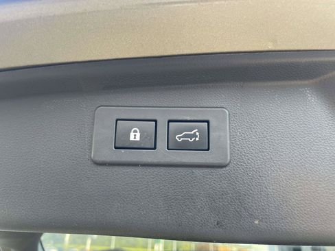 Used 2020 Subaru Outback Touring XT AWD/4WD image 7