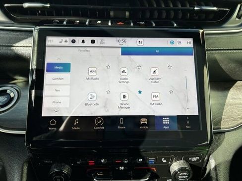 Used 2025 Jeep Grand Cherokee L Overland w/ Advanced Protech Group III image 33