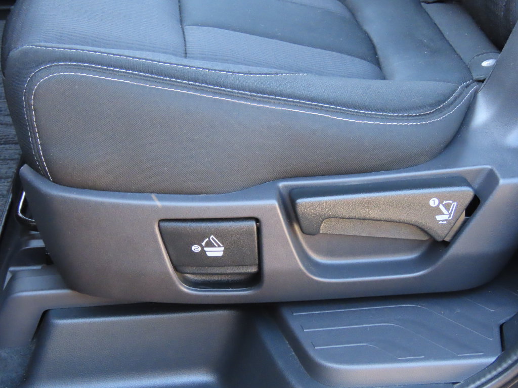 Used 2023 Subaru Ascent Premium AWD/4WD image 27