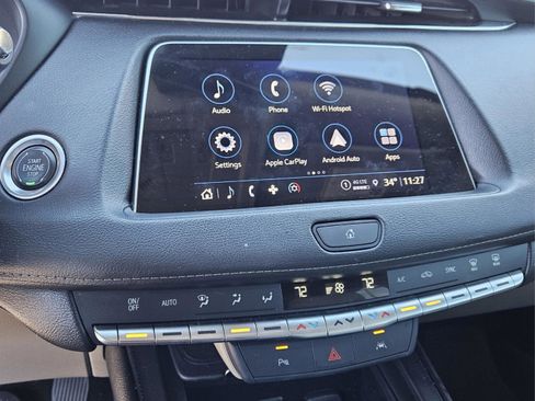 Used 2022 Cadillac XT4 Luxury w/ Driver Awareness Package image 17