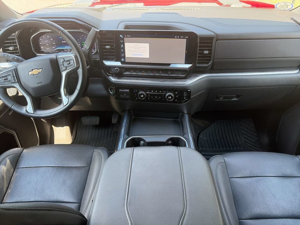 Used 2024 Chevrolet Silverado 2500 LTZ w/ LTZ Plus Package AWD/4WD image 9