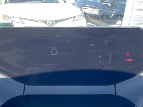 Certified 2024 Toyota Prius LE image 33