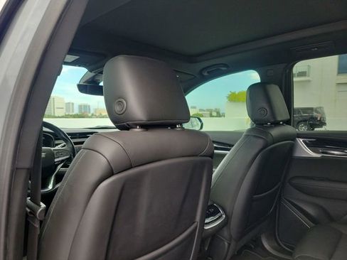 Certified 2024 Cadillac XT6 Premium Luxury w/ Technology Package FWD image 14