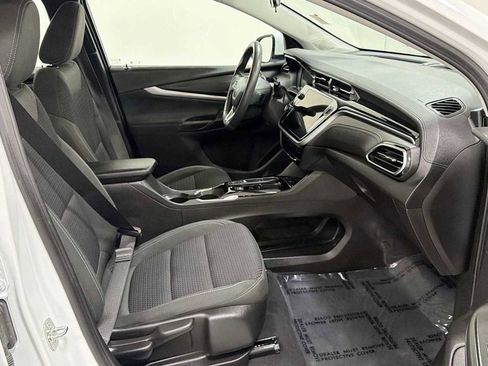 Used 2023 Chevrolet Bolt EUV LT w/ Driver Confidence Package FWD image 29