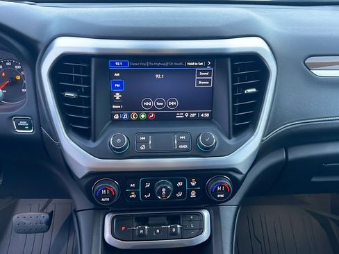 Used 2023 GMC Acadia SLE w/ Driver Convenience Package image 11