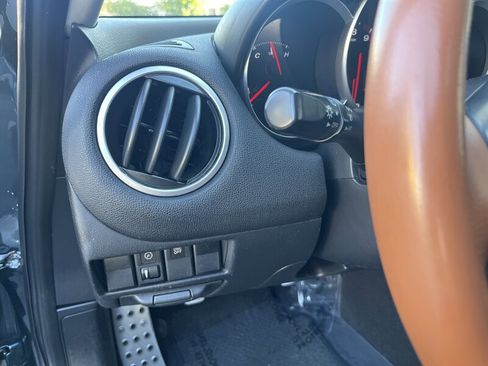 Used 2005 MAZDA RX-8 w/ MT Grand Touring Pkg image 37