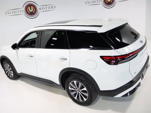Used 2023 INFINITI QX60 Pure image 10