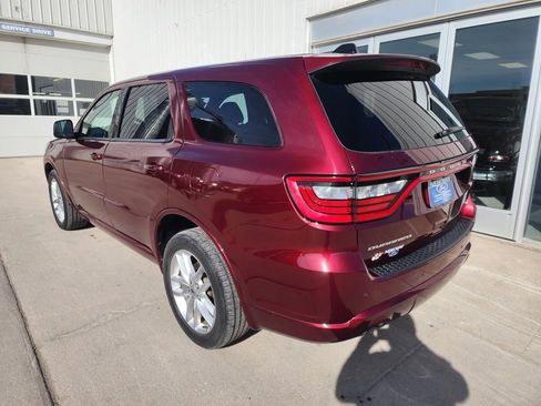 Used 2024 Dodge Durango GT image 3