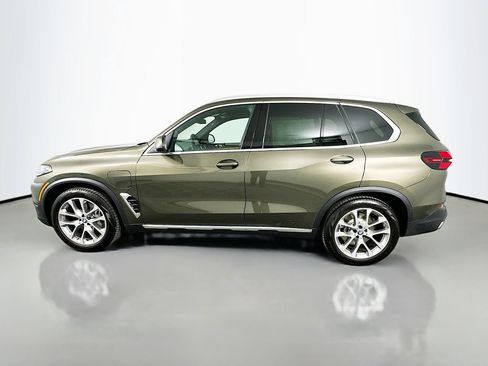 New 2026 BMW X5 xDrive50e image 8