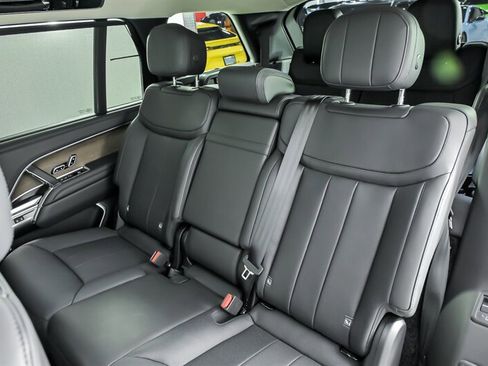 Used 2024 Land Rover Range Rover Long Wheelbase SE AWD/4WD image 26
