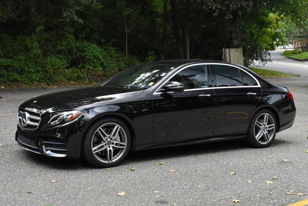 Used 2020 Mercedes-Benz E 350 Sedan image 2