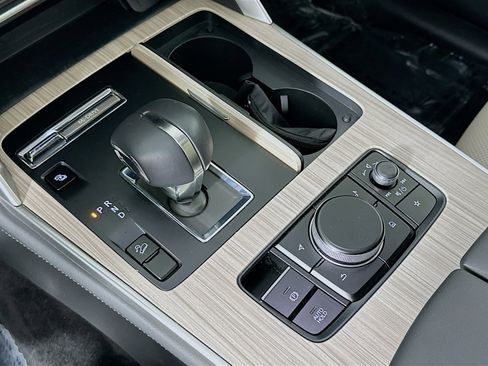 Certified 2024 MAZDA CX-90 Plug-In Hybrid w/ Preferred AWD/4WD image 17