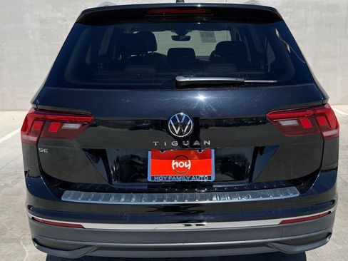 Used 2022 Volkswagen Tiguan SE image 4