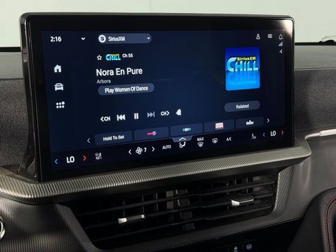 Used 2025 Ford Explorer ST-Line w/ ST-Line Street Pack AWD/4WD image 18