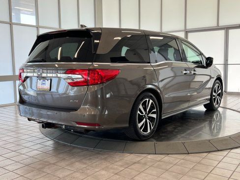 Used 2018 Honda Odyssey Elite image 7