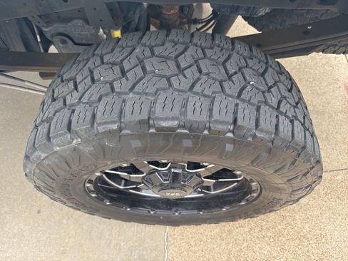 Used 2018 Ford F250 XLT w/ XLT Value Package image 3