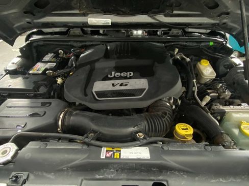 Used 2016 Jeep Wrangler Unlimited Sport w/ Quick Order Package 24S AWD/4WD image 13