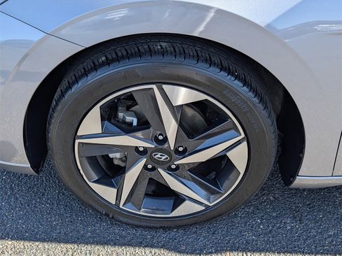Certified 2023 Hyundai Elantra SEL w/ Convenience Package image 25