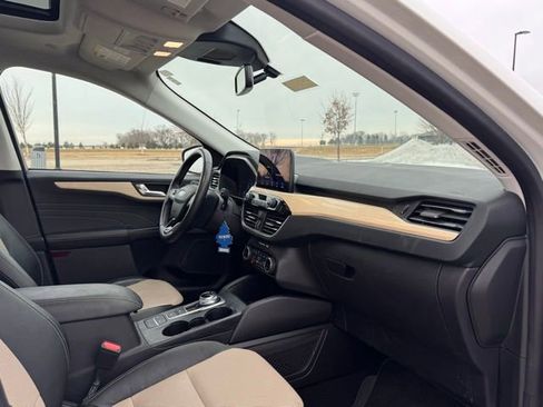 Used 2022 Ford Escape Titanium w/ Titanium Elite Package image 23