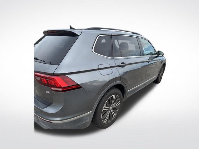 Used 2018 Volkswagen Tiguan SE w/ 18" Alloy Wheels Package FWD image 7