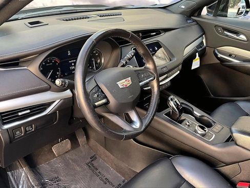 Certified 2023 Cadillac XT4 Premium Luxury w/ Cold Weather Package image 17