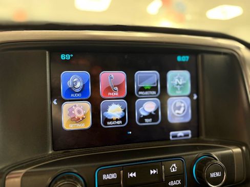 Used 2017 GMC Sierra 1500 SLT AWD/4WD image 32