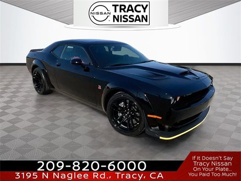 Used 2023 Dodge Challenger R/T Scat Pack image 1