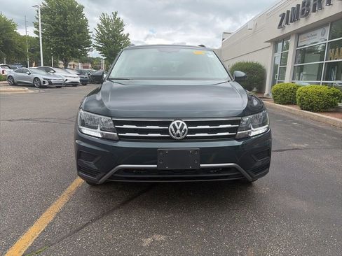 Used 2018 Volkswagen Tiguan SE w/ 3rd Row Seat Package AWD/4WD image 2