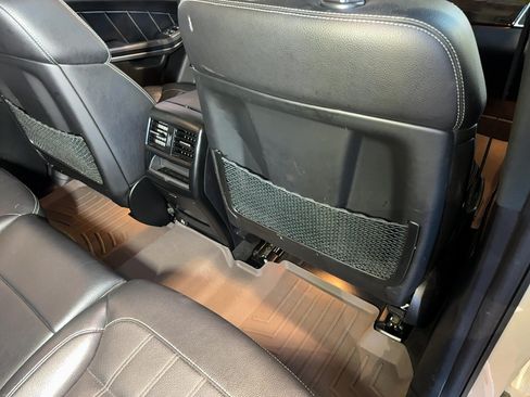 Used 2014 Mercedes-Benz GL 450 4MATIC image 96