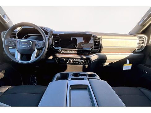 New 2026 GMC Sierra 1500 SLE AWD/4WD image 5