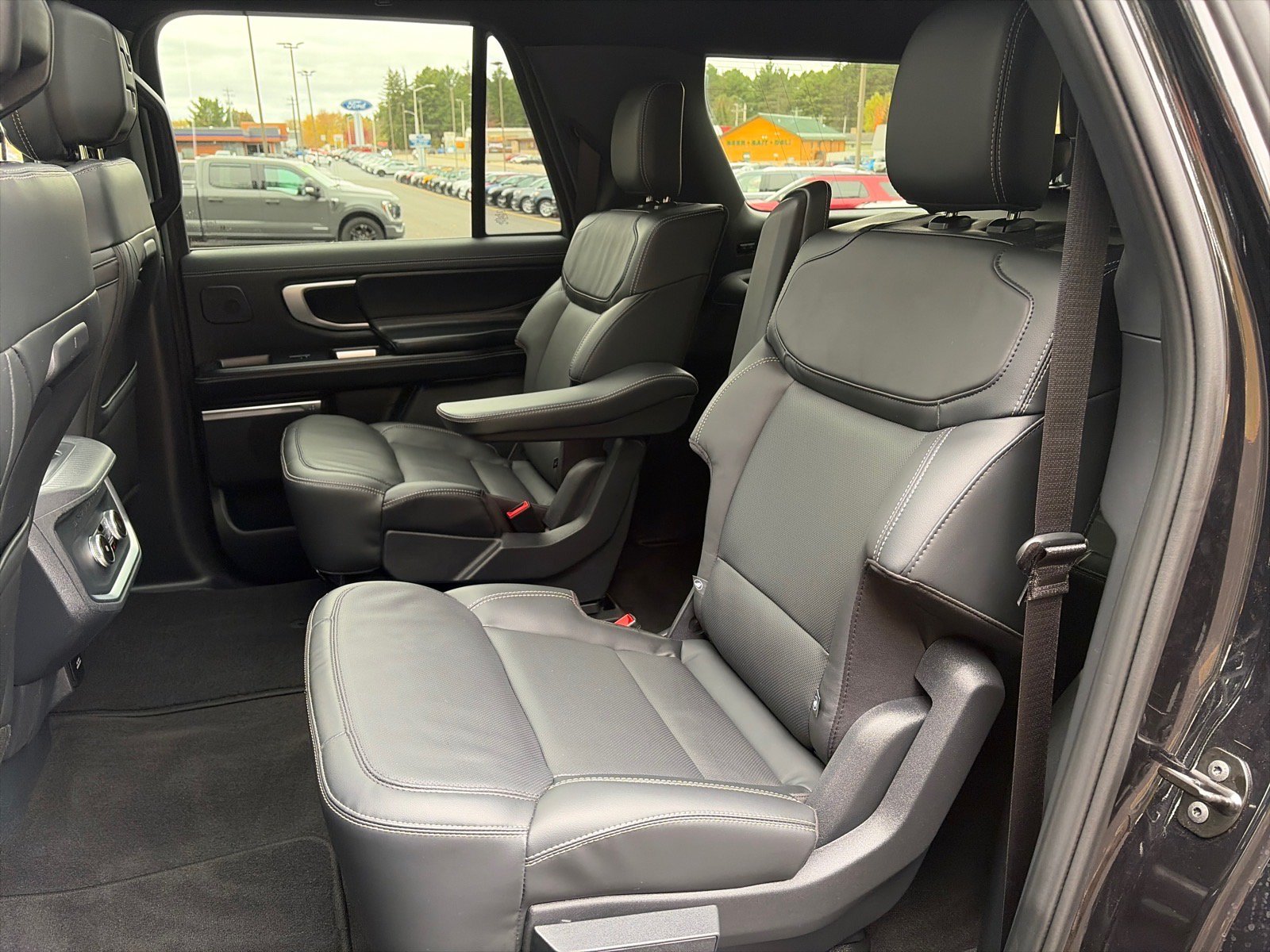 Used 2026 Ford Expedition Max Platinum w/ Stealth Performance Package AWD/4WD image 12