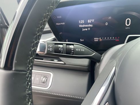 New 2025 Buick Enclave Sport Touring w/ Super Cruise Package image 32