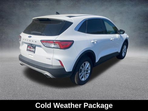 Used 2022 Ford Escape SE w/ Cold Weather Package image 6