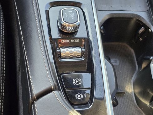 Used 2021 Volvo XC90 T6 Inscription w/ Lounge Package image 10