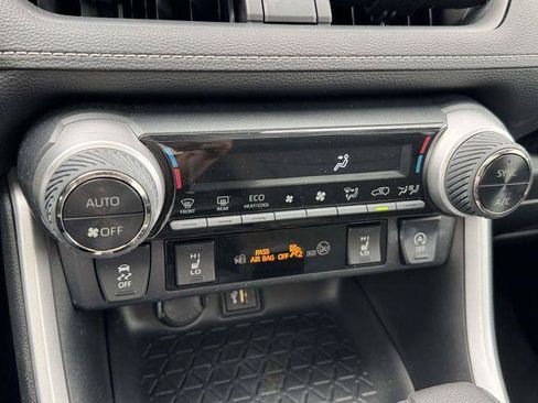 Certified 2023 Toyota RAV4 XLE w/ Convenience Package AWD/4WD image 16