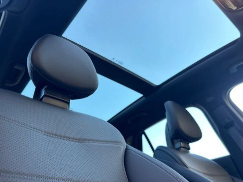 New 2026 Mercedes-Benz GLC 300 4MATIC image 16