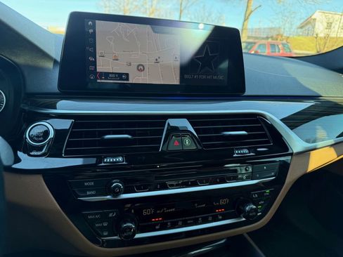 Used 2019 BMW 540i xDrive w/ Convenience Package image 38