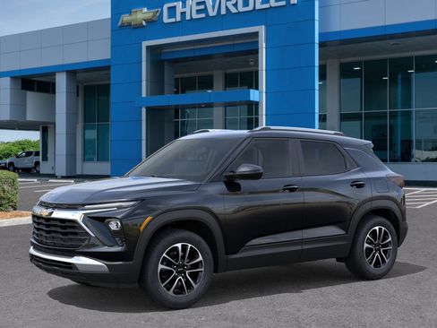New 2026 Chevrolet TrailBlazer LT image 2
