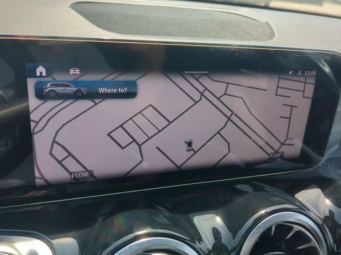 New 2024 Mercedes-Benz GLB 35 AMG 4MATIC image 8