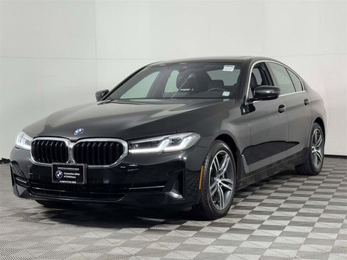 Used 2022 BMW 530i xDrive w/ Convenience Package image 7