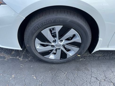 Used 2024 Nissan Altima 2.5 S FWD image 24