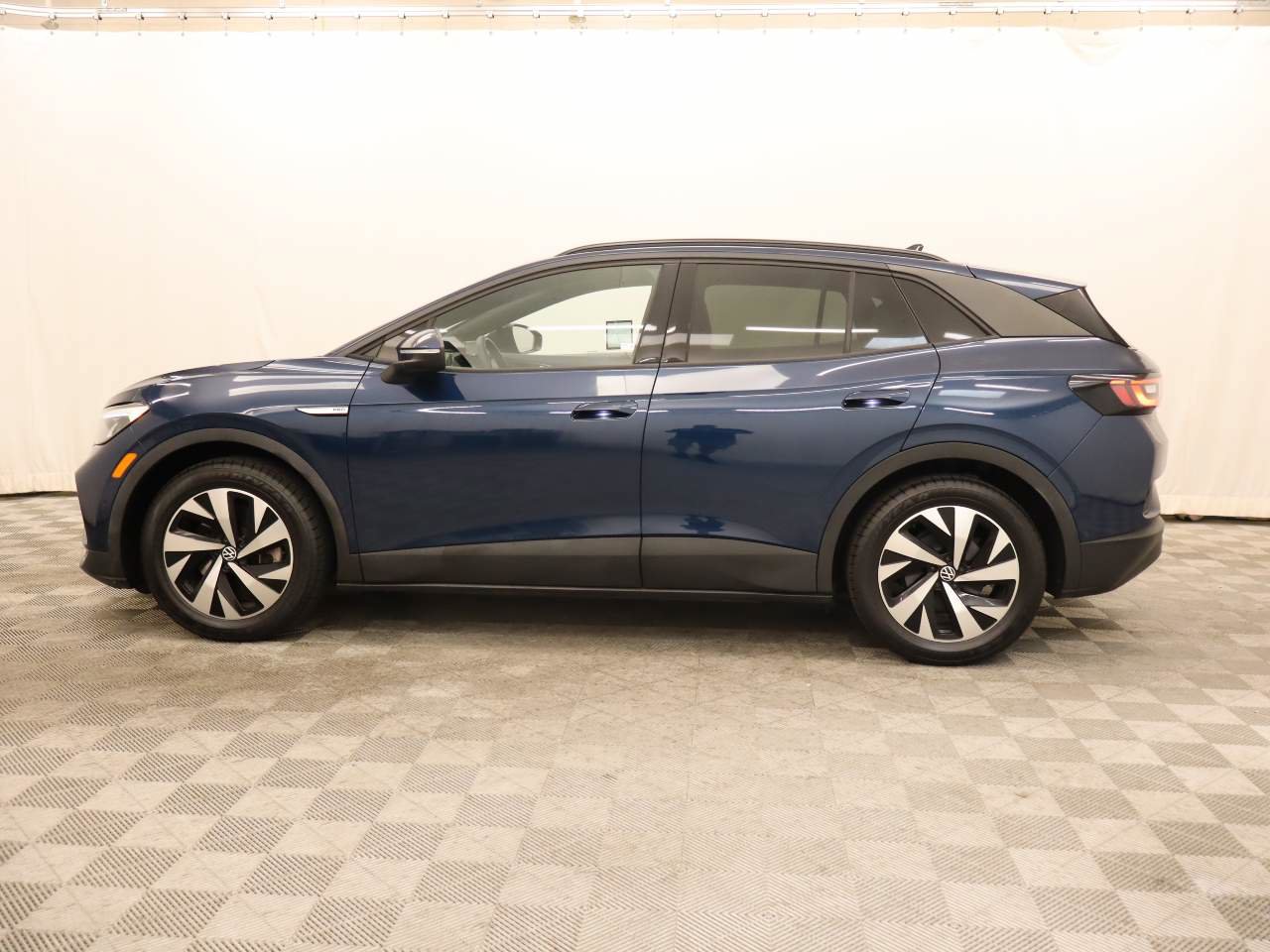 Certified 2023 Volkswagen ID.4 Pro RWD image 3