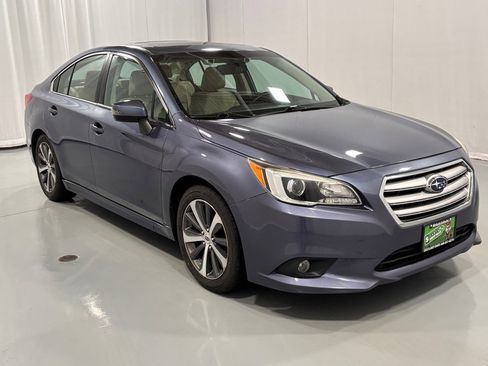 Used 2016 Subaru Legacy 2.5i Limited image 3