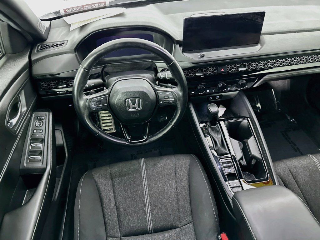 Used 2024 Honda Accord Sport image 29