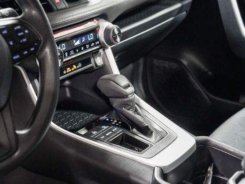 Certified 2025 Toyota RAV4 XLE FWD image 24