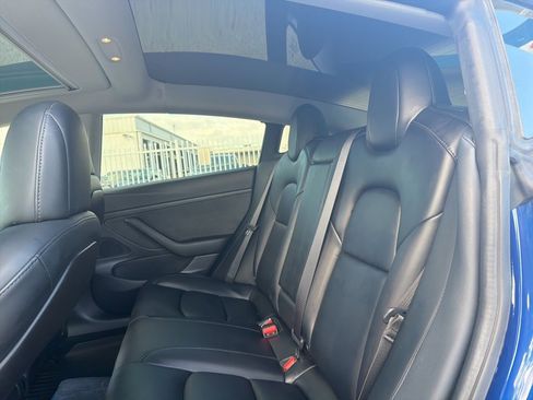 Used 2020 Tesla Model 3 Standard Range Plus image 13